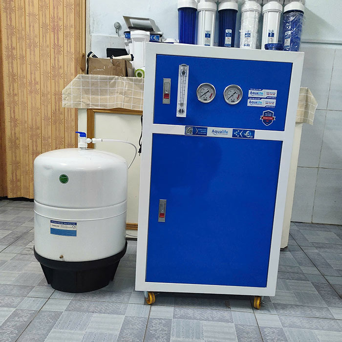 Máy lọc nước 50 lít/giờ 3 màng RO 100G tủ thép công suất lớn