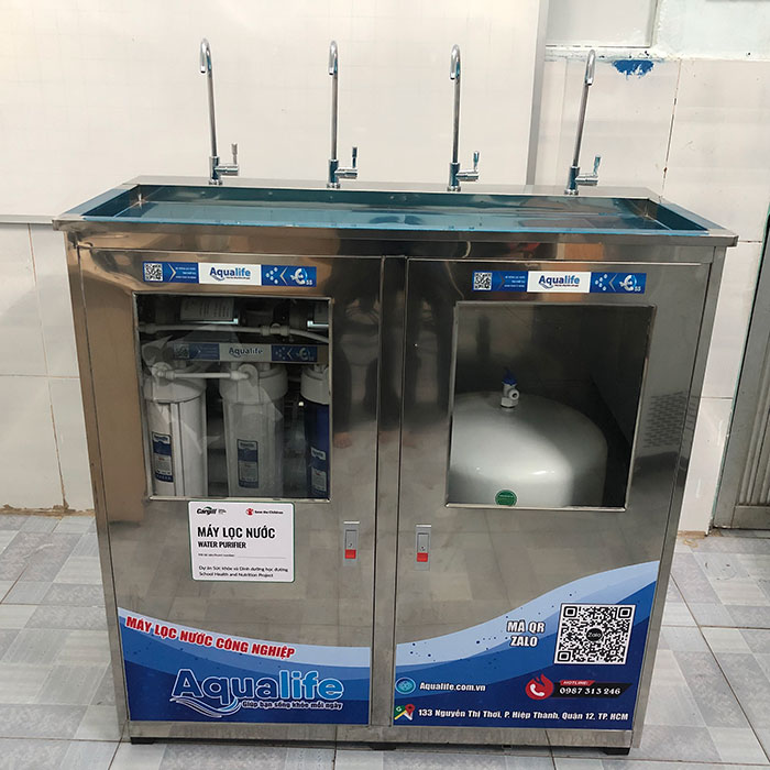 Máy lọc nước bán công nghiệp công suất 150 lít/h 4 vòi vỏ tủ inox
