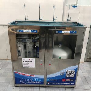 Máy lọc nước BCN 30 lít/h tủ inox 4 vòi lấy nước