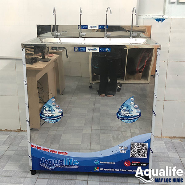 Máy lọc nước công nghiệp 30 lít/giờ vỏ tủ inox 304