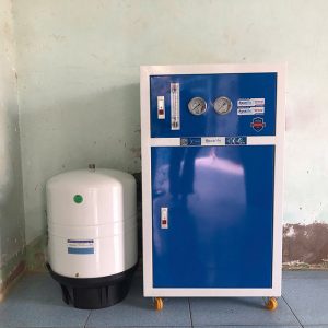 Máy lọc nước RO công suất 50 lít/h tủ thép Aqualife