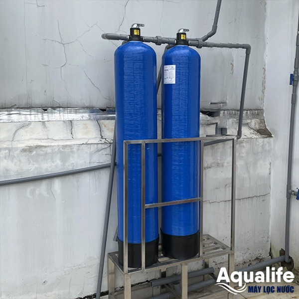 2 trụ composite 1054 khử sắt khử mùi hiệu quả