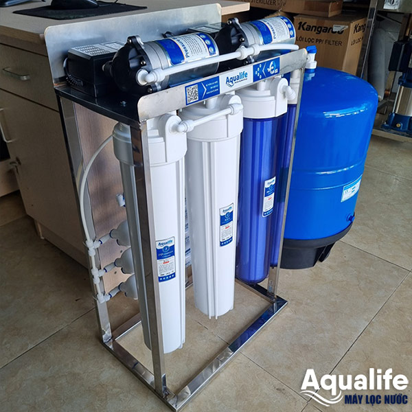 Máy lọc nước BCN công suất lớn100 lít/giờ khung đỡ inox