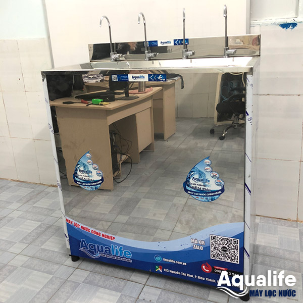 Máy lọc nước BCN 100 lít mỗi giờ 4 vòi tủ inox 1 cánh