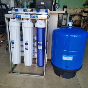 Máy lọc nước BCN 120 l/h khung đỡ inox kèm 1 vòi lấy nước