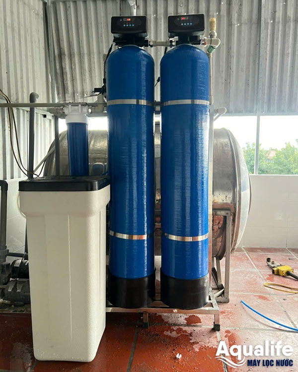 Hệ thống lọc nước 2 trụ composite có cốc lọc 20 inch