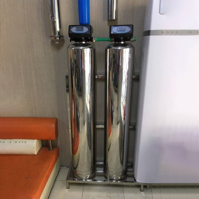 Bộ 2 trụ lọc 1054 inox SS304 tự động cho gia đình và dân dụng