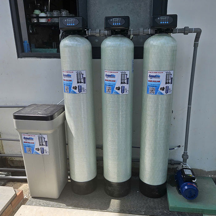 Hệ thống 3 trụ composite tự động lọc nước nhiễm đá vôi