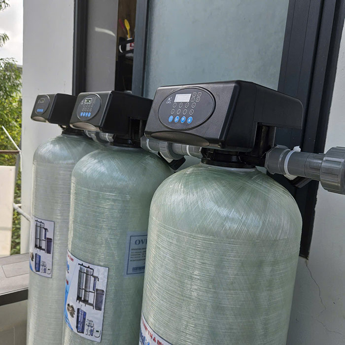 Hệ thống 3 trụ composite tự động lọc nước nhiễm đá vôi - Ảnh 2