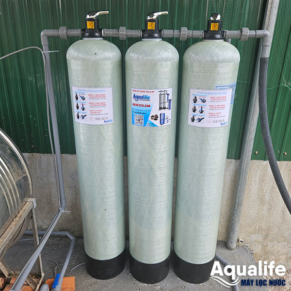 Hệ 3 cột composite 1054 lọc nước giếng khoan nhiễm phèn sắt