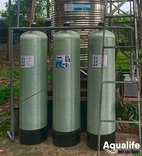 Thi công hệ thống lọc nước nhiễm phèn bằng cột lọc Composite
