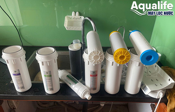 Không nên mua máy lọc nước uống gia đình giá rẻ